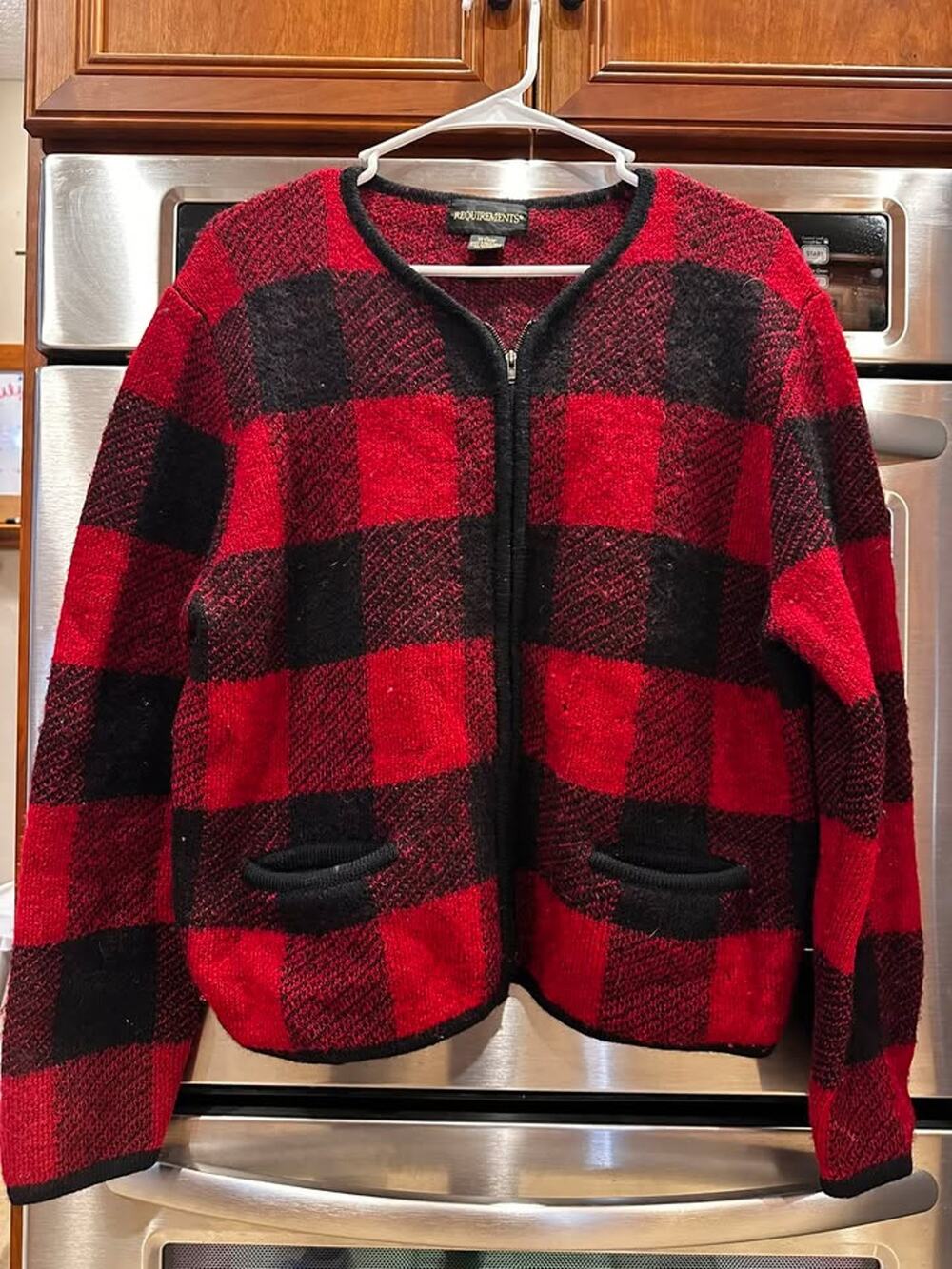 Requirements Women's Full Zip Sweater Red Black Large Wool Buffalo Plaid Vintage